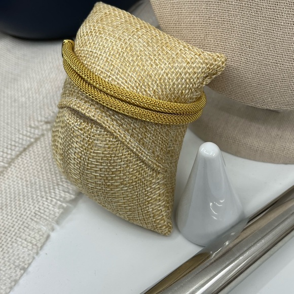 Vintage Rare 1980s Monet Gold-Tone Double Strand Mesh Bracelet - Picture 11 of 14
